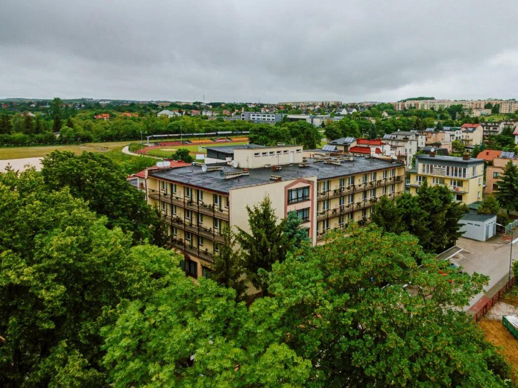 Sanatorium Krystyna Busko-Zdrój: Pełnopłatne turnusy rehabilitacyjne bez ukrytych kosztów
