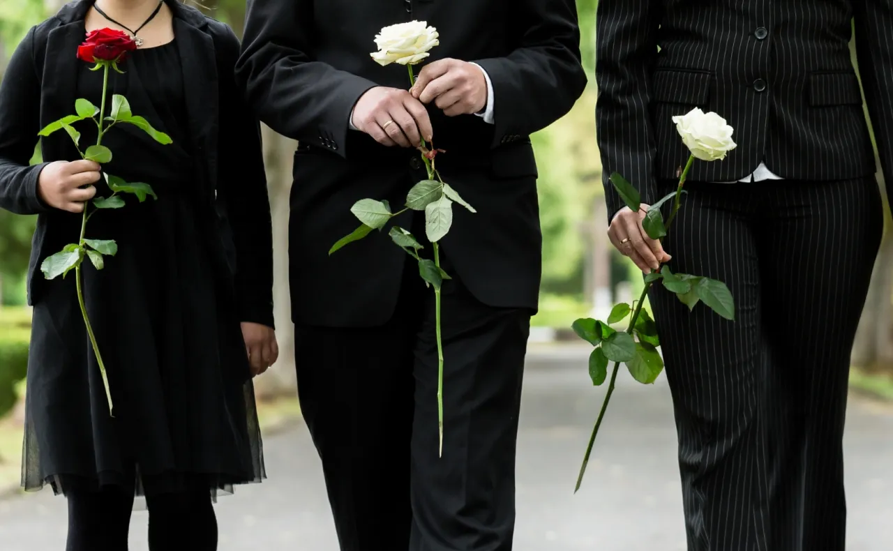 Jak sprawdzić datę pogrzebu w Zgierzu i uniknąć nieporozumień