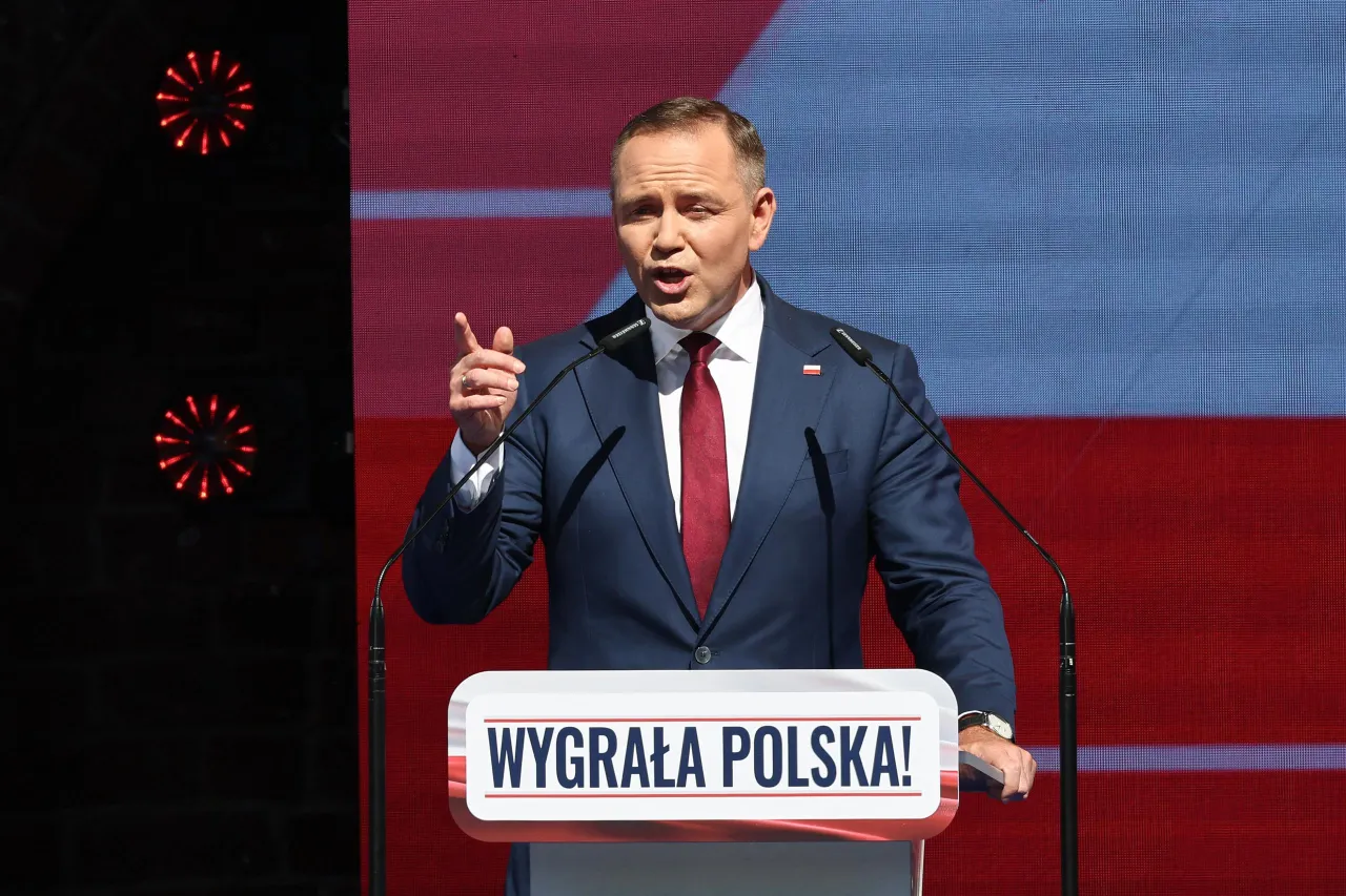 Ile zarabia prezydent Polski? Szeroki przegląd wynagrodzenia i dodatków