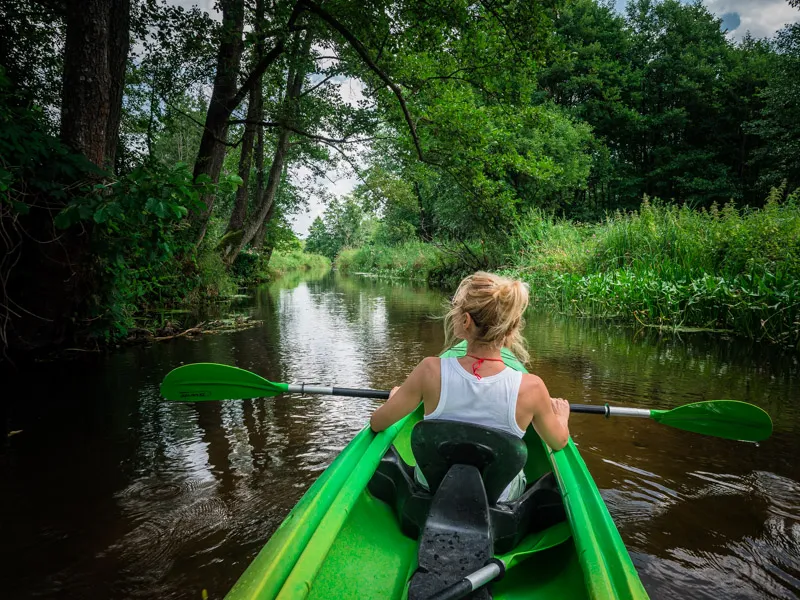 Spływ kajakowy Skierniewice - najlepsze trasy i wynajem sprzętu