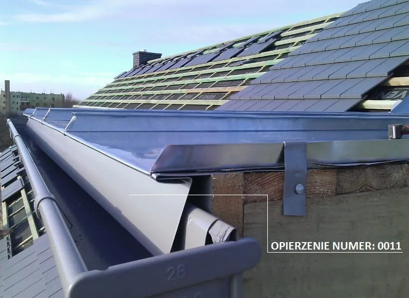 Jak prawidłowo wypuścić blachę do rynny i uniknąć przecieków – praktyczne porady