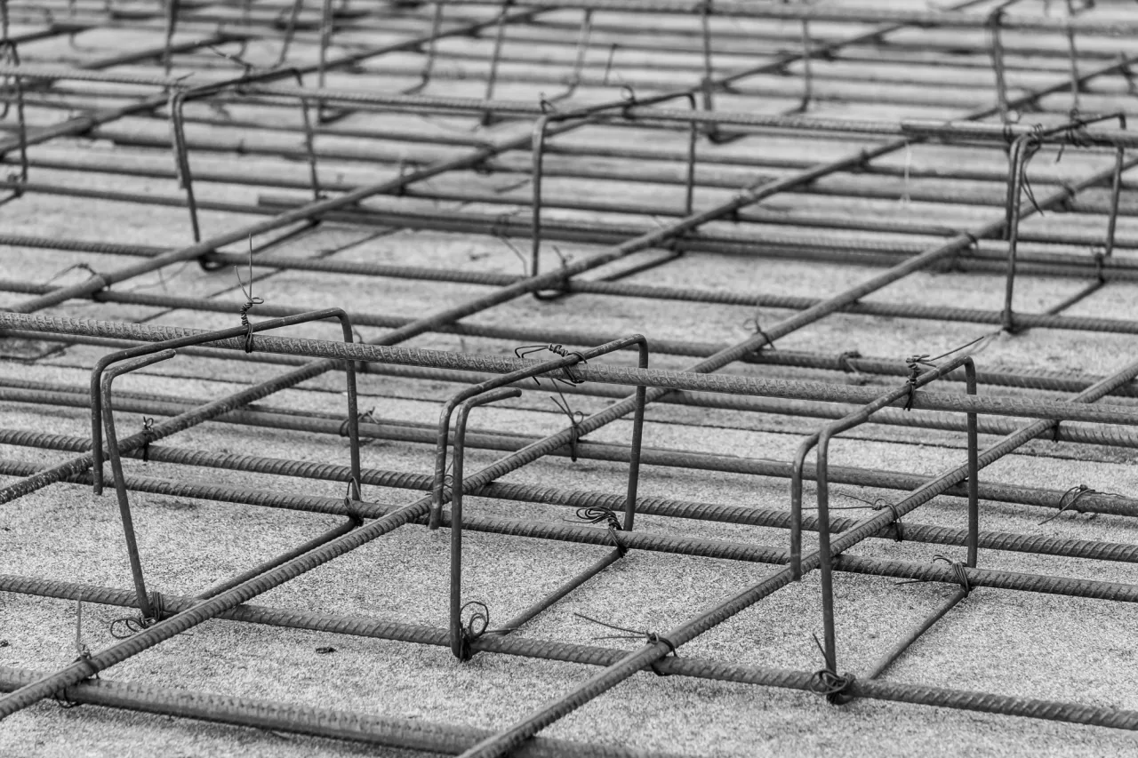 Jakie zbrojenie na fundamenty - klucz do trwałej konstrukcji budynku