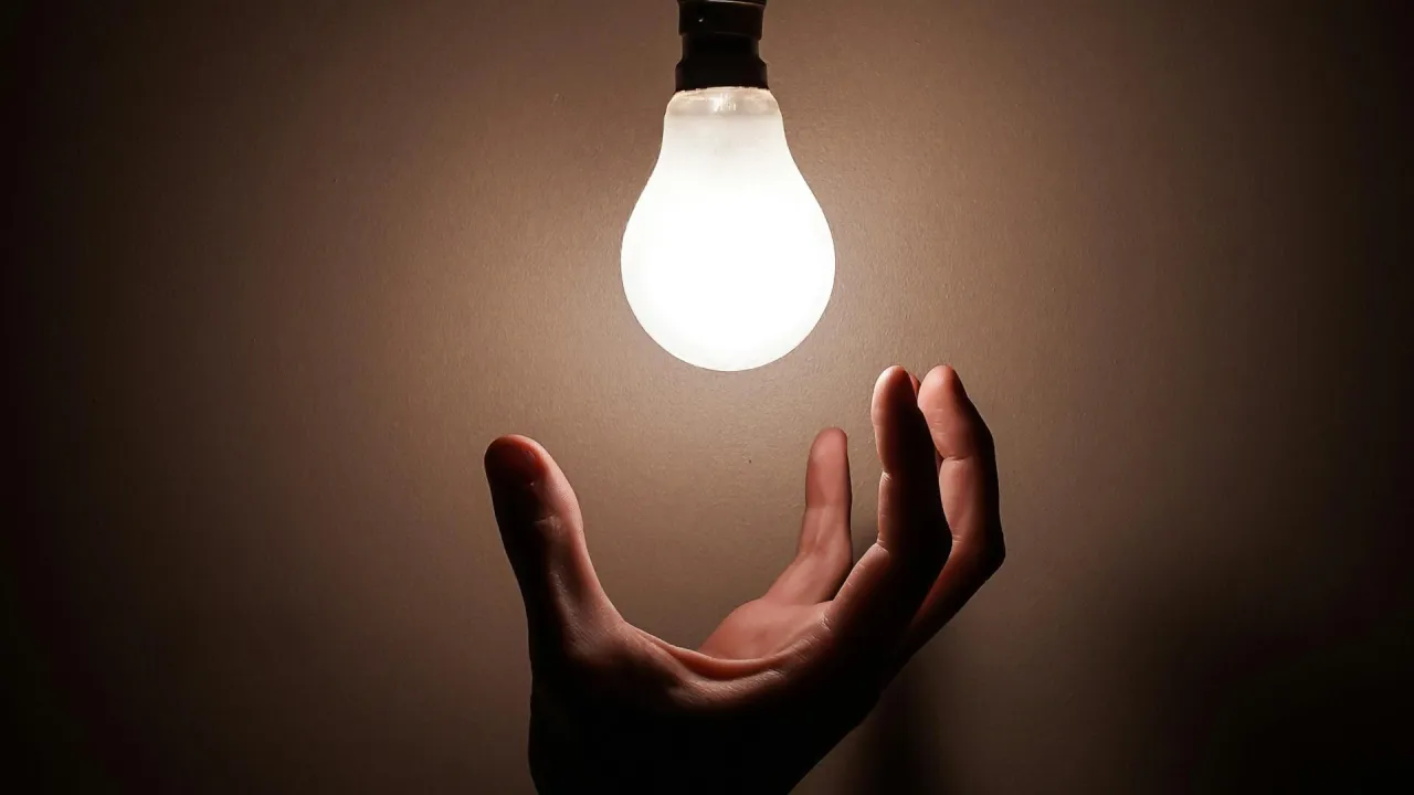 Czy kościół płaci za prąd? Odkryj ukryte koszty dla parafii