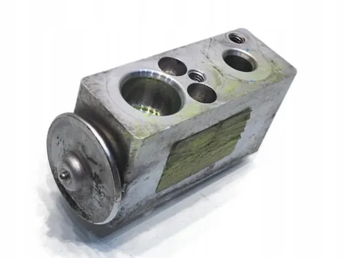 Gdzie jest zawór rozprężny klimatyzacji Laguna 2? Oto, co musisz wiedzieć