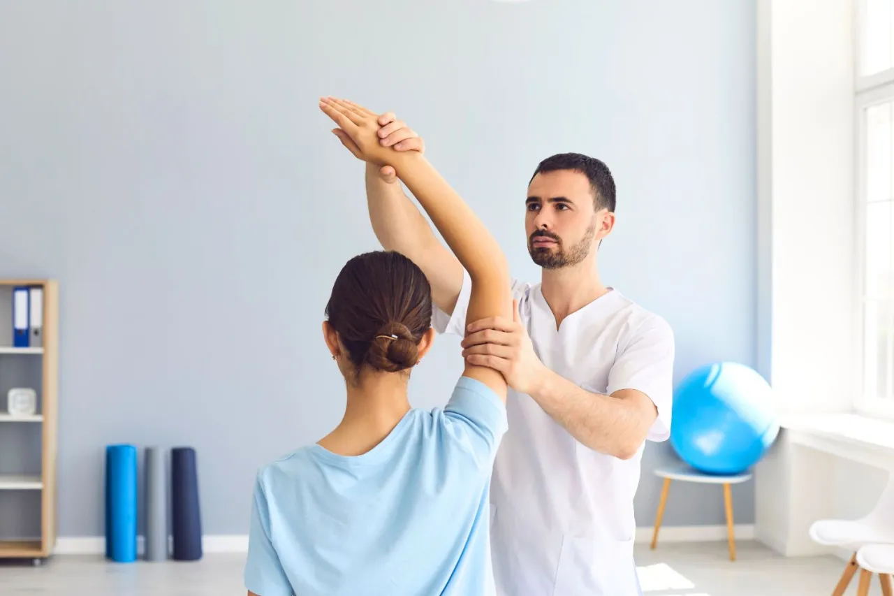 Co to jest rehabilitacja uzdrowiskowa i jakie przynosi korzyści?