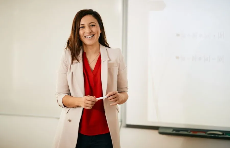 Kto może być opiekunem praktyk zawodowych? Sprawdź wymagania i role