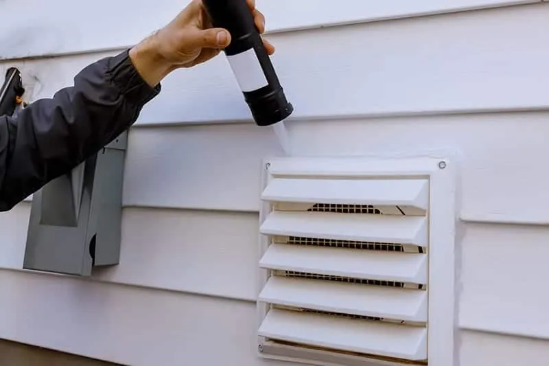 Kratki Wentylacyjne Zewnętrzne na Komin – Jak Wybrać i Zamontować?