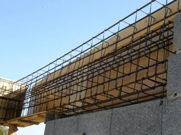 Zbrojenie okna narożnego: Jak uniknąć błędów i zbudować bezpiecznie?