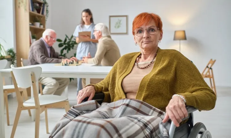 Ile wynosi zasiłek opiekuńczy nad starszą osobą? Sprawdź, co musisz wiedzieć