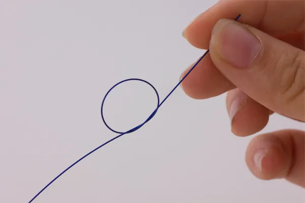 Jak zakończyć naszyjnik: Proste metody, które uratują twoją biżuterię