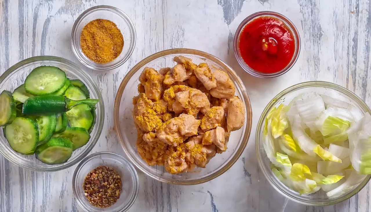 Jak zrobić sałatkę z kurczakiem, która zachwyci Twoich gości