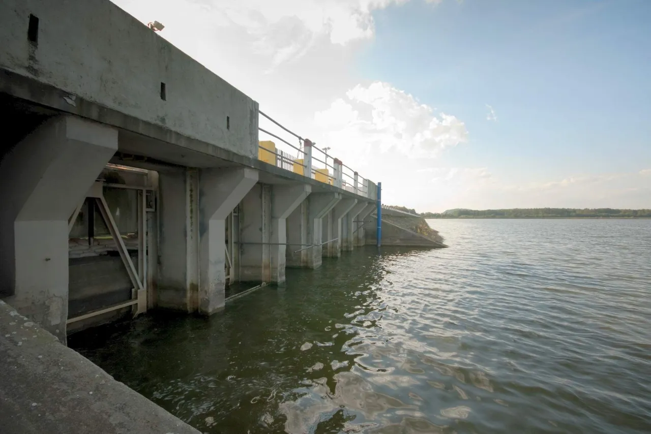 Jezioro Świerklanieckie i Zapora Kozłowa Góra: Co warto wiedzieć? Jezioro Świerklanieckie i Zapora Kozłowa Góra: Co warto wiedzieć?