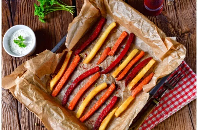 Jak idealnie piec mrożone frytki w piekarniku - czas i temperatura