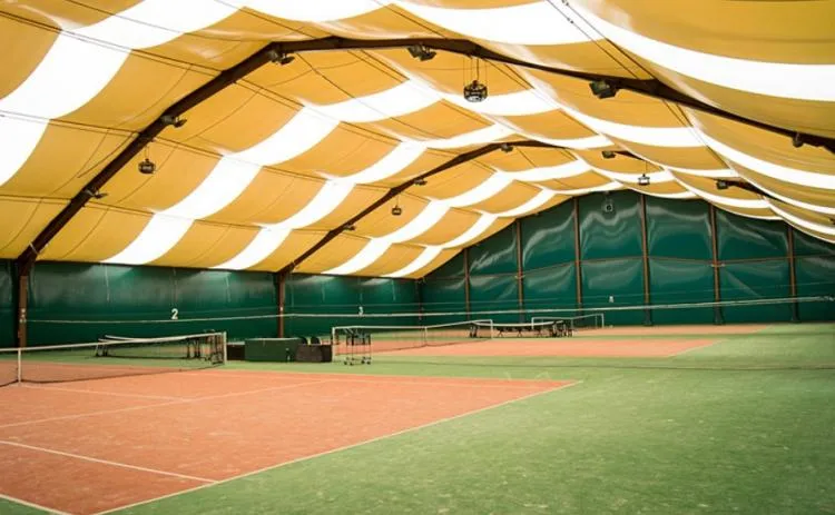 Korty tenisowe Mera: Co oferują i gdzie można je znaleźć?