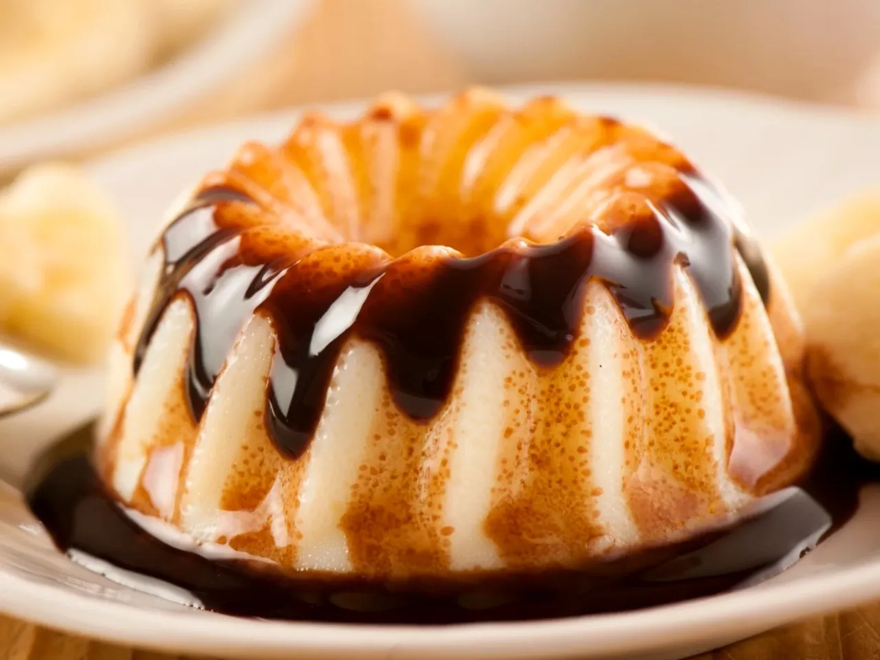 Pudding: Co to? Poznaj różnice i przepisy na desery.