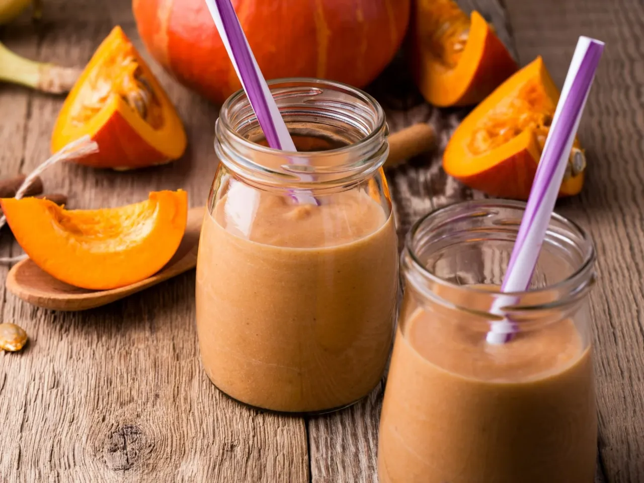 Koktajle z dynią: zdrowe przepisy na jesienne napoje pełne smaku