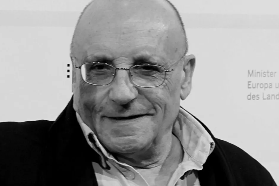 Zmarł reżyser: Życie i dziedzictwo Marcela Łozińskiego oraz innych twórców