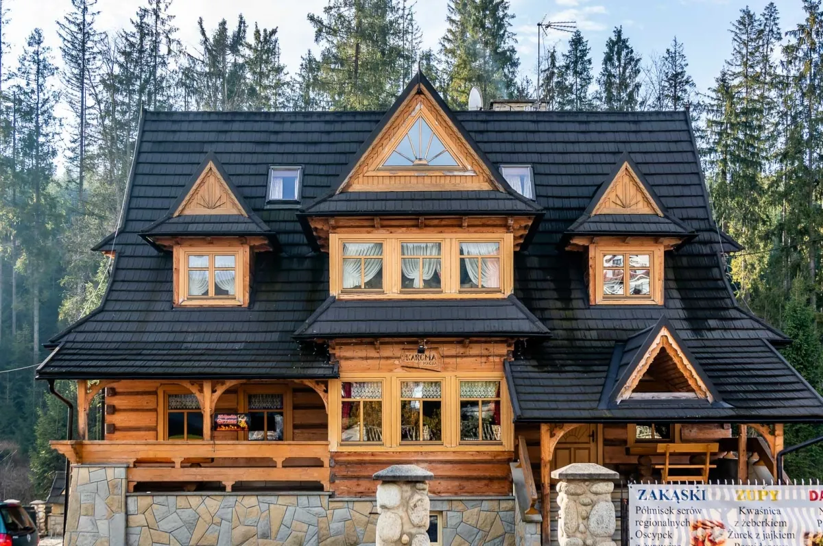 Małe Ciche gdzie zjeść - odkryj ciche i klimatyczne restauracje