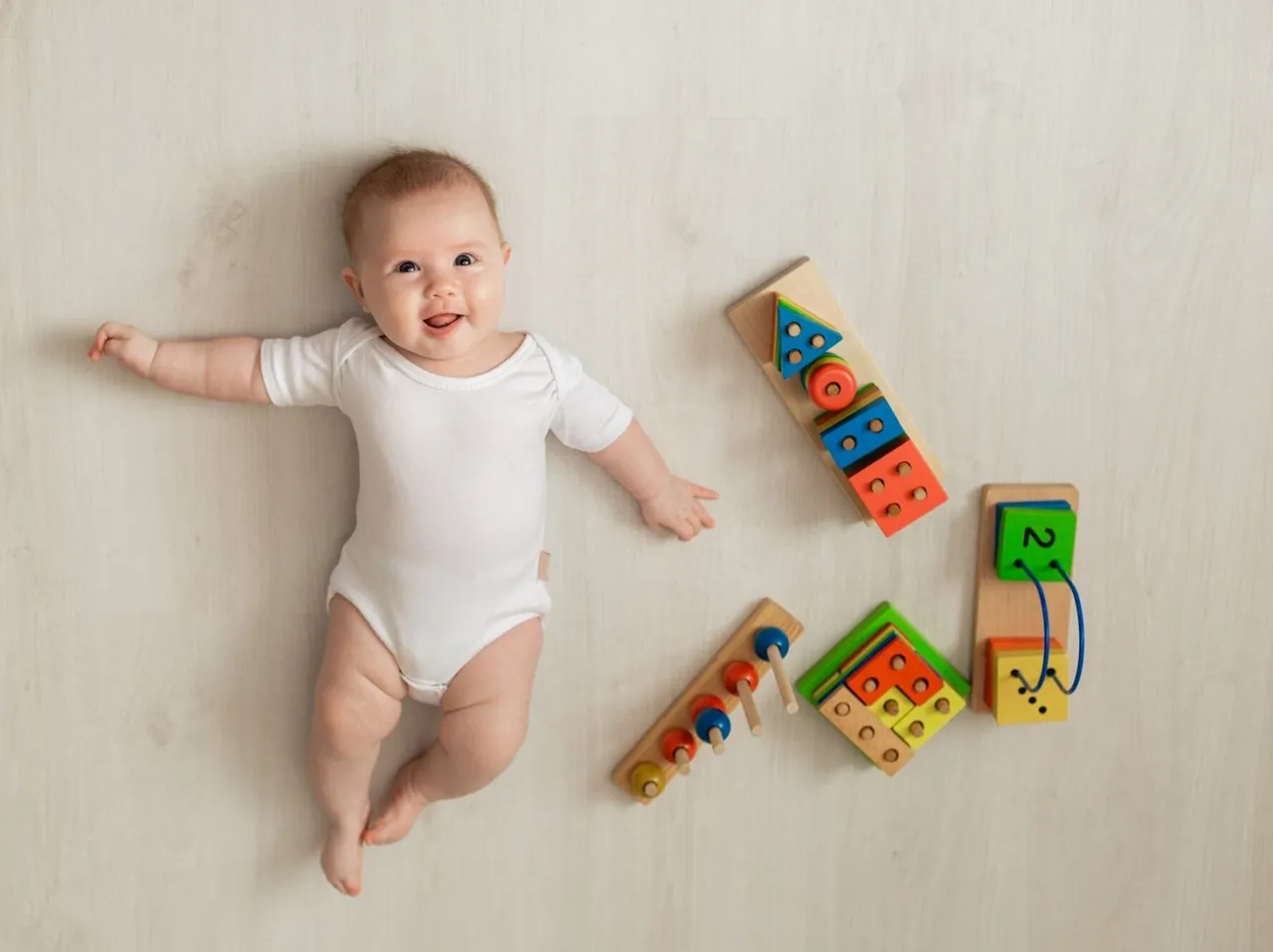 Jak ćwiczyć z 5 miesięcznym dzieckiem, aby wspierać jego rozwój?