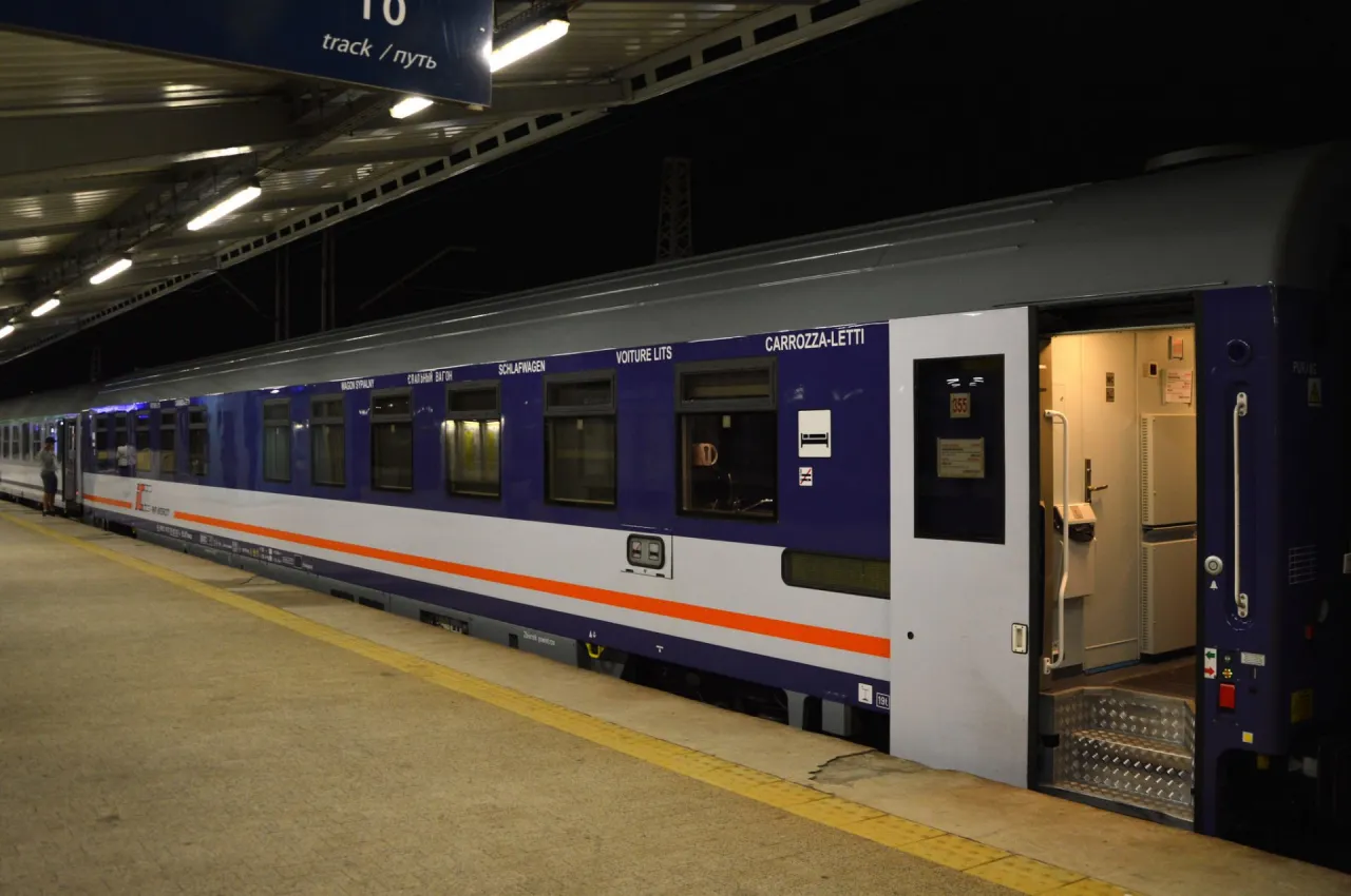 Arriva Rzeszów gdzie się zatrzymuje - co musisz wiedzieć?