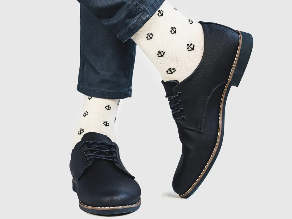 Jakie skarpetki do czarnych butów? Odkryj idealne dopasowanie dla siebie