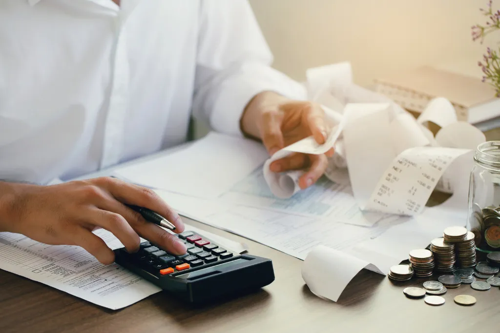 Czy komornik może zająć konto bez wyroku sądu? Sprawdź, co musisz wiedzieć