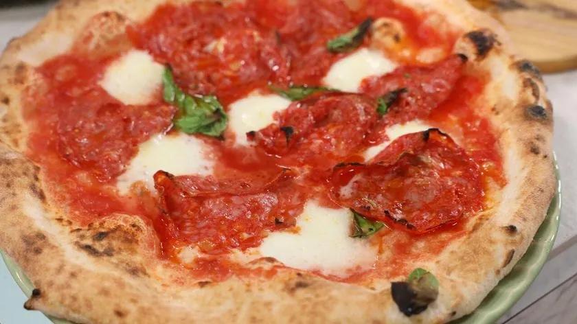 Czy do hotelu można zamówić pizzę? Sprawdź zasady i porady