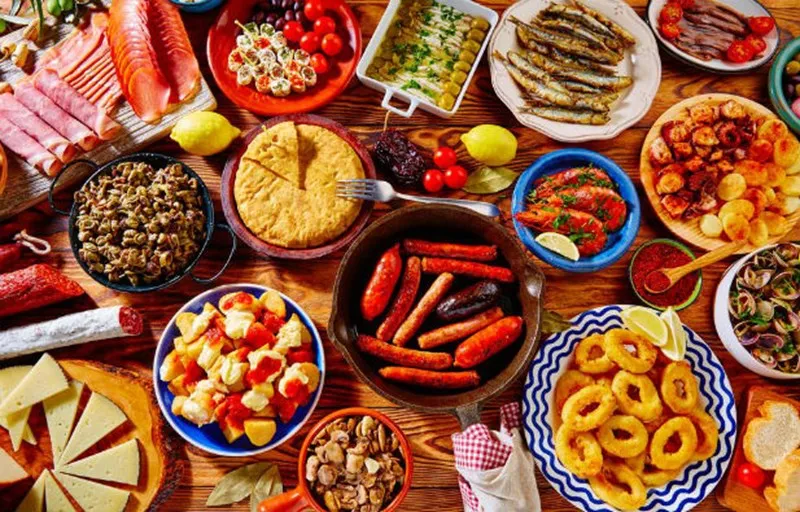Co zjeść w Hiszpanii: 10 tradycyjnych potraw, które musisz spróbować