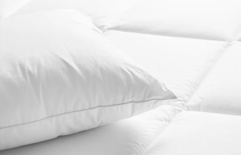 Jakie poduszki są w hotelach i dlaczego mają znaczenie dla komfortu?