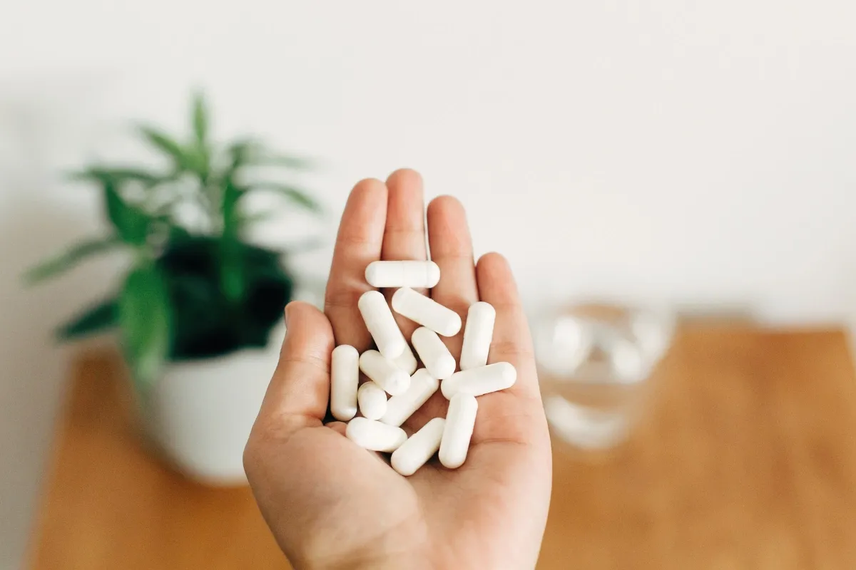 Suplementy diety: Czy szkodzą? Uniknij pułapek, suplementuj mądrze