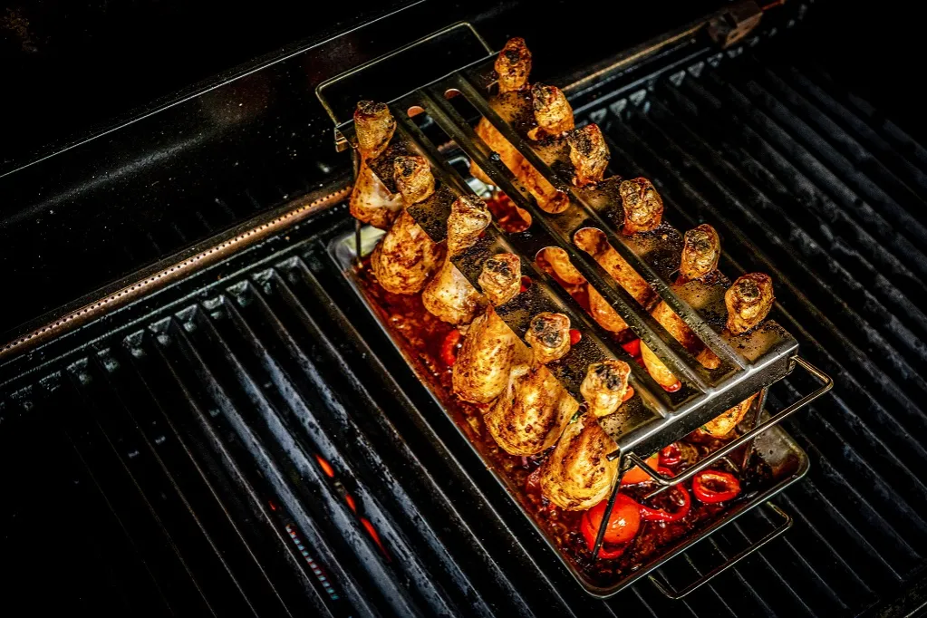 Ile grillować kurczaka na grillu elektrycznym, aby nie był suchy?