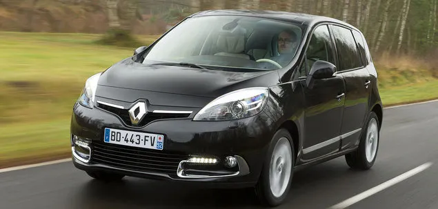 Pojemność baku Renault Scenic – sprawdź, co musisz wiedzieć