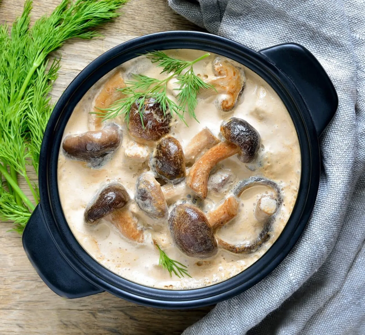 Aksamitny sos grzybowy? Opanuj przepis i uniknij błędów!