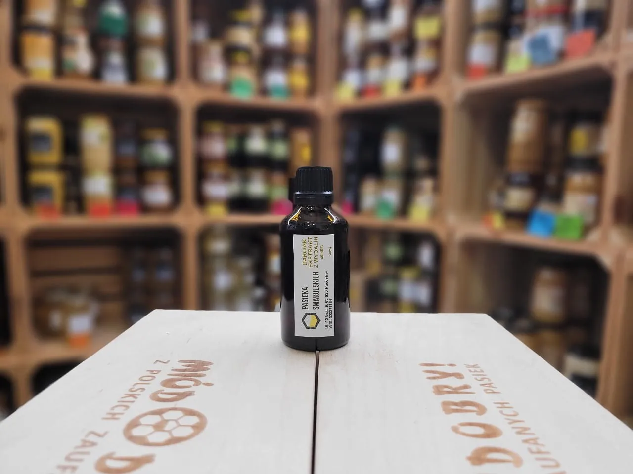 Gdzie kupić nalewkę z mola woskowego? Sprawdź najlepsze oferty