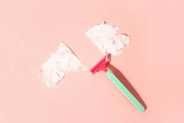 Jak często golić miejsca intymne, aby uniknąć podrażnień i dyskomfortu?