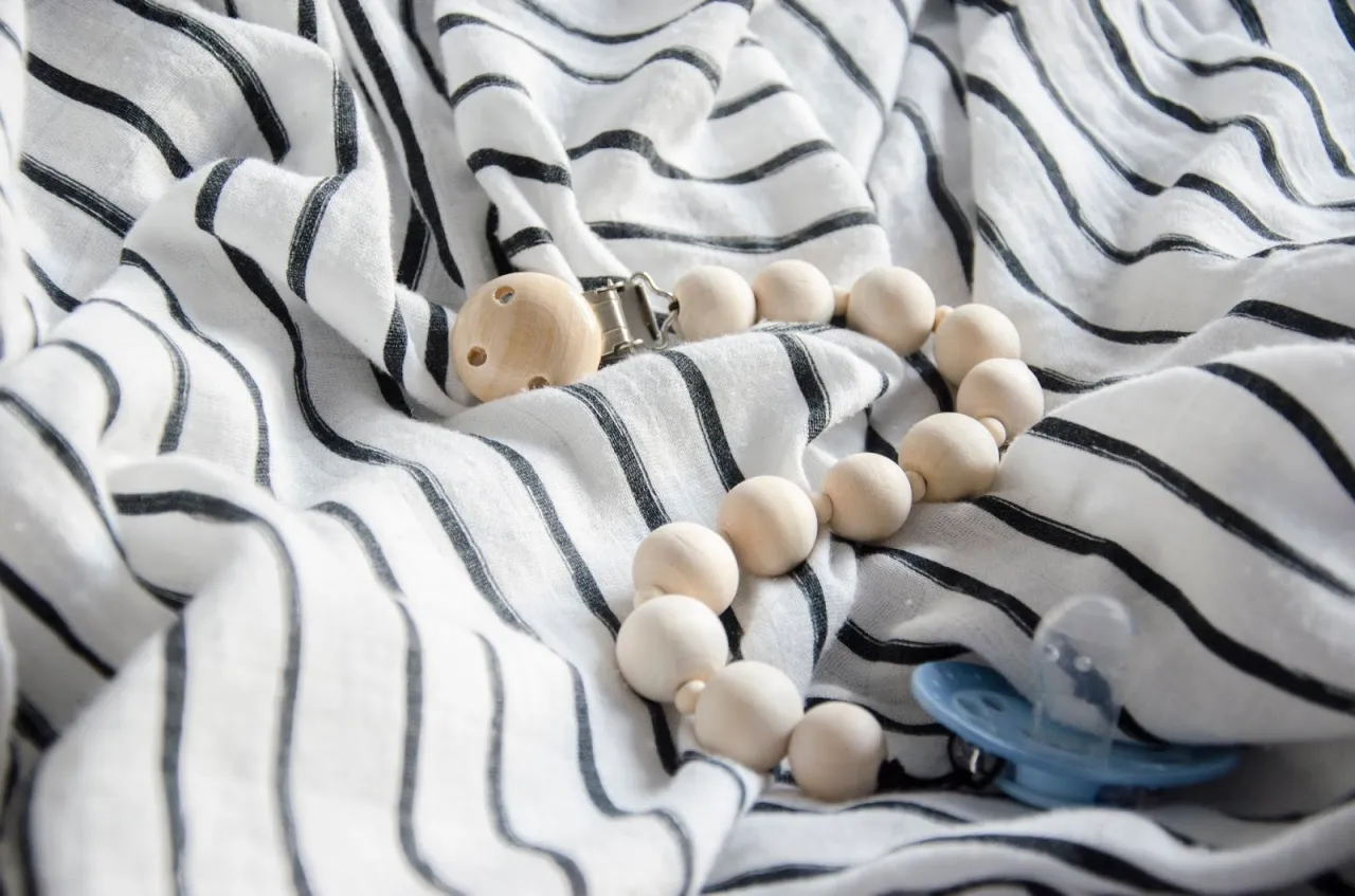 Jak zrobić zawieszki do smoczka - proste instrukcje i pomysły na DIY