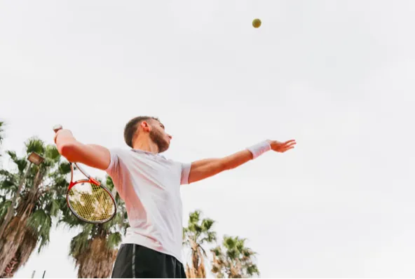 Jak tenisiści budują fortuny? Od lokalnych turniejów po Wielkie Szlemy i kontrakty reklamowe