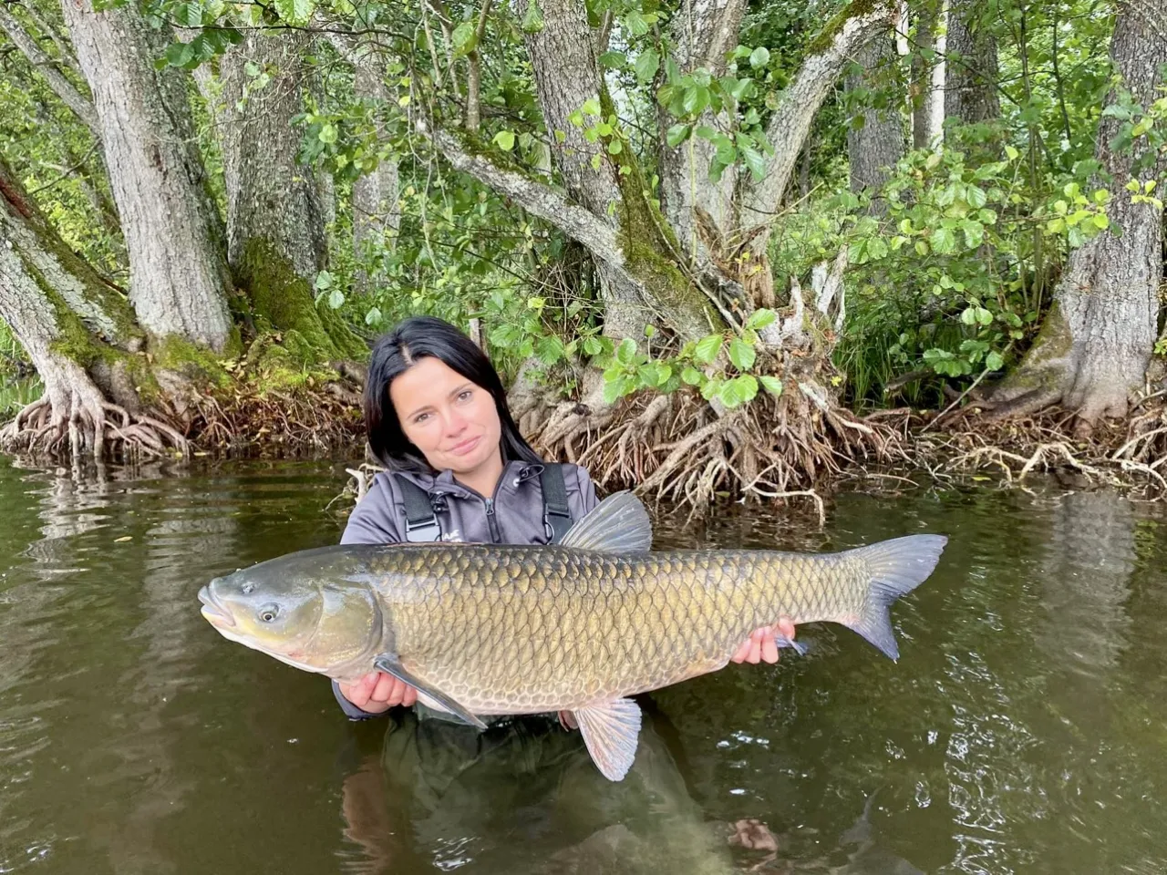 Amur na spławik: Skuteczny przewodnik krok po kroku