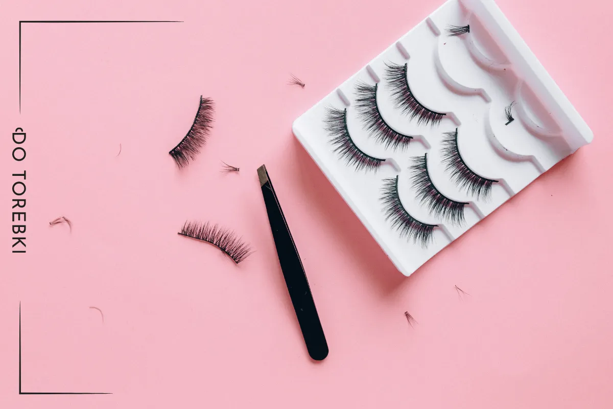 Czy sztuczne rzęsy trzeba zdejmować na noc? Poznaj skutki zdrowotne