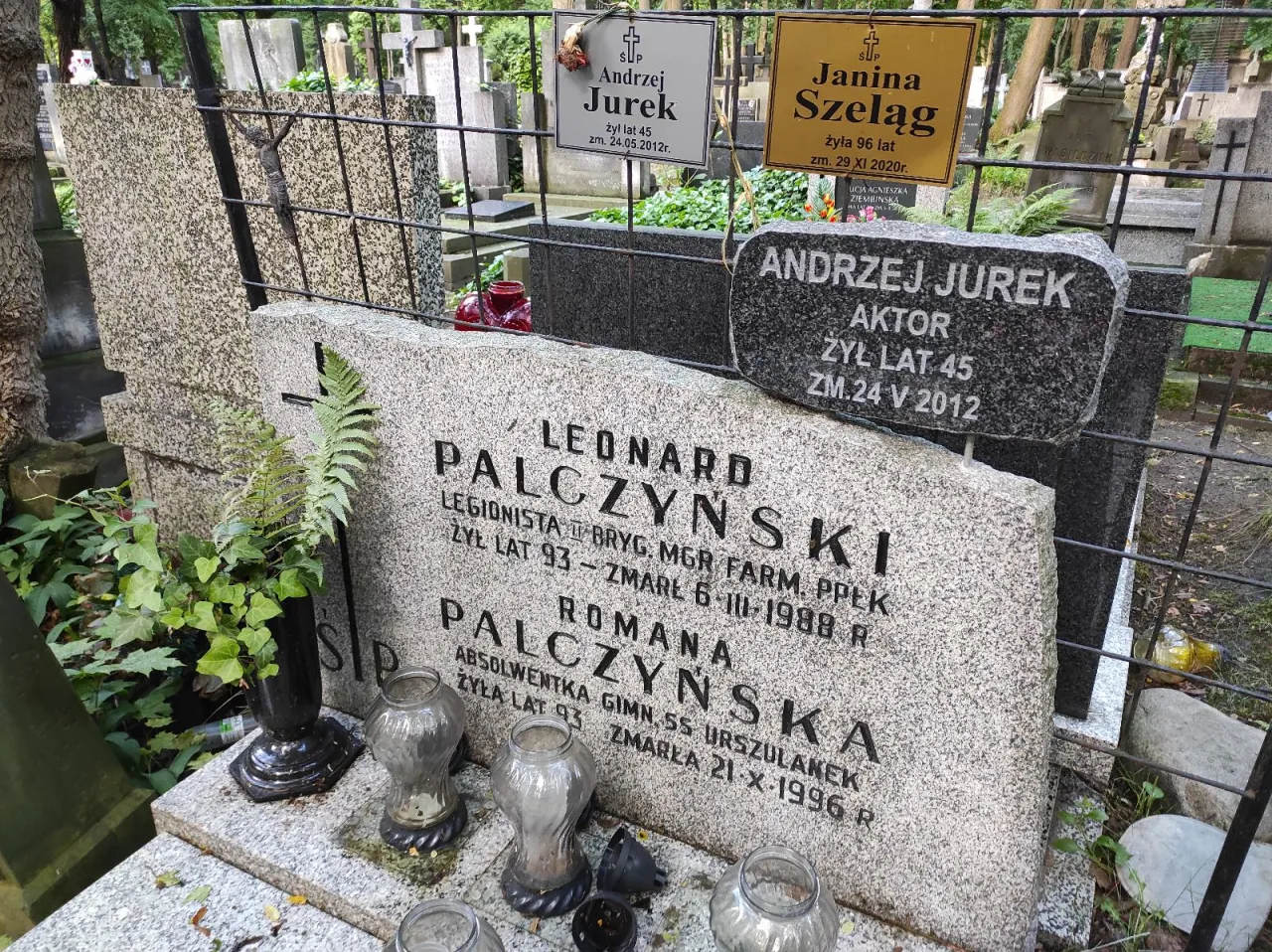 Andrzej Jurek aktor: życie, kariera i niezapomniane role w teatrze i filmie