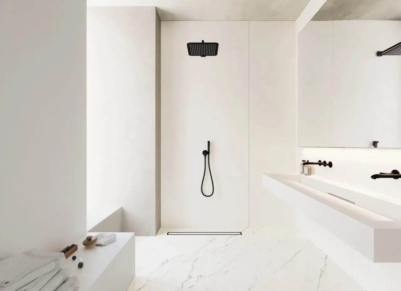 Jak wykończyć kafelki na ścianie, aby uniknąć błędów i uzyskać efekt wow