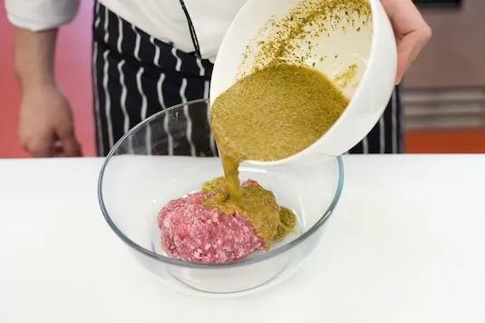 Jak smażyć kotlety mielone krok po kroku - przepis