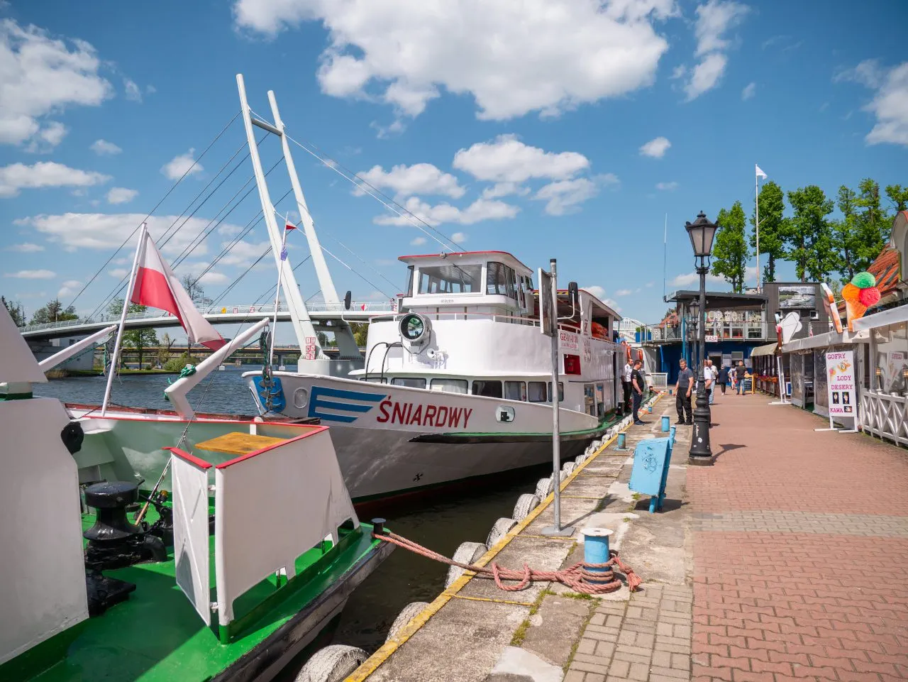 Centrum Mikołajek – Przewodnik Turystyczny po Mikołajkach