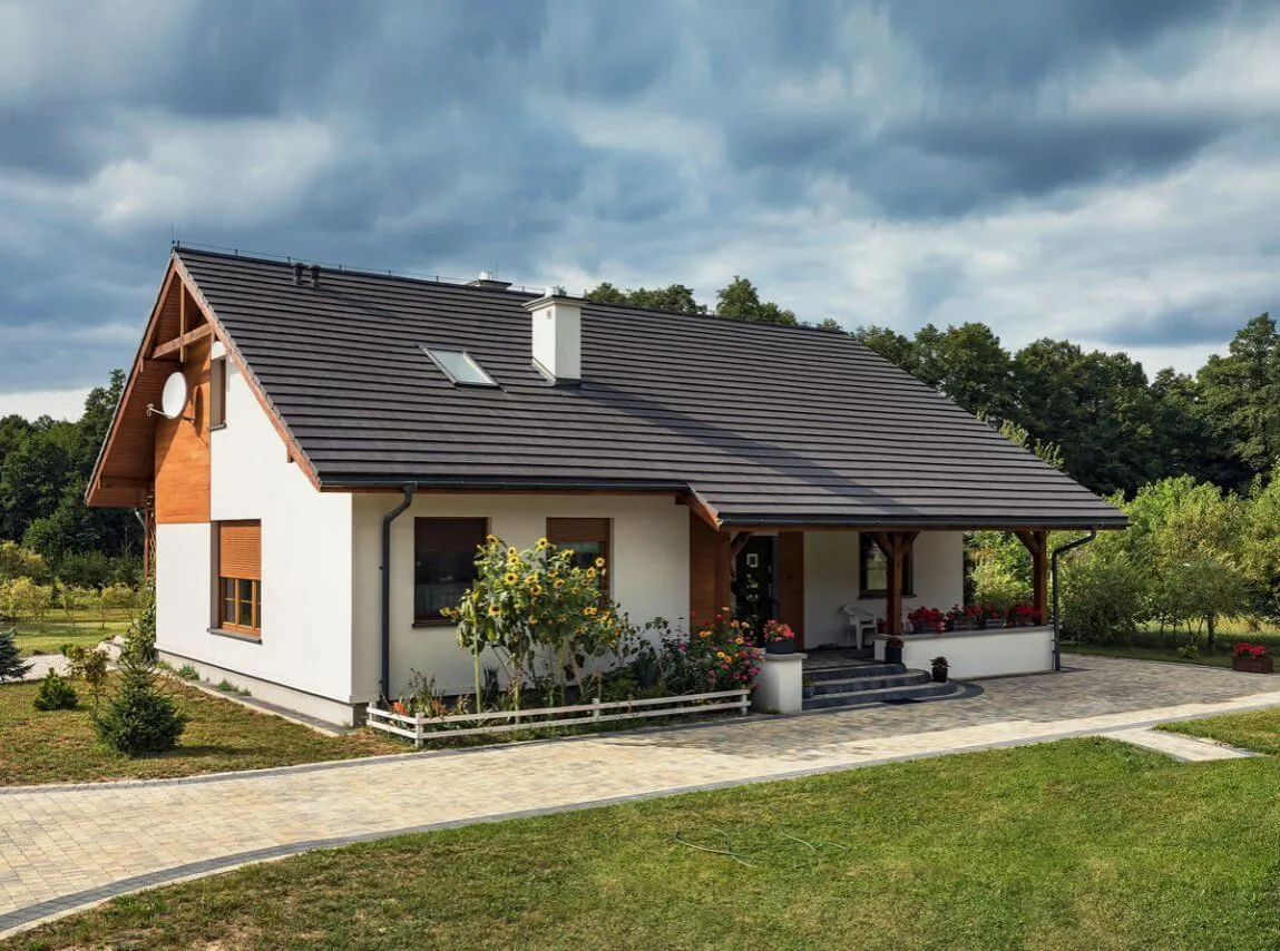 Dachówki płaskie: Kluczowe informacje przed zakupem