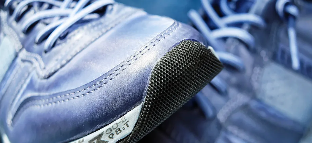 Czy zamek w butach podlega reklamacji? Sprawdź swoje prawa