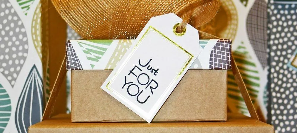 Jak zapakować bransoletkę, by zachwycić obdarowanego i uniknąć uszkodzeń