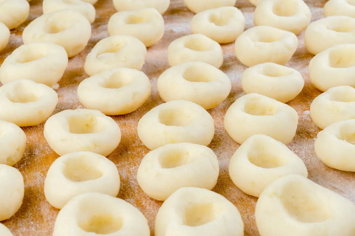 Ile kcal ma kluska śląska? Zaskakujące fakty o kaloriach w daniu