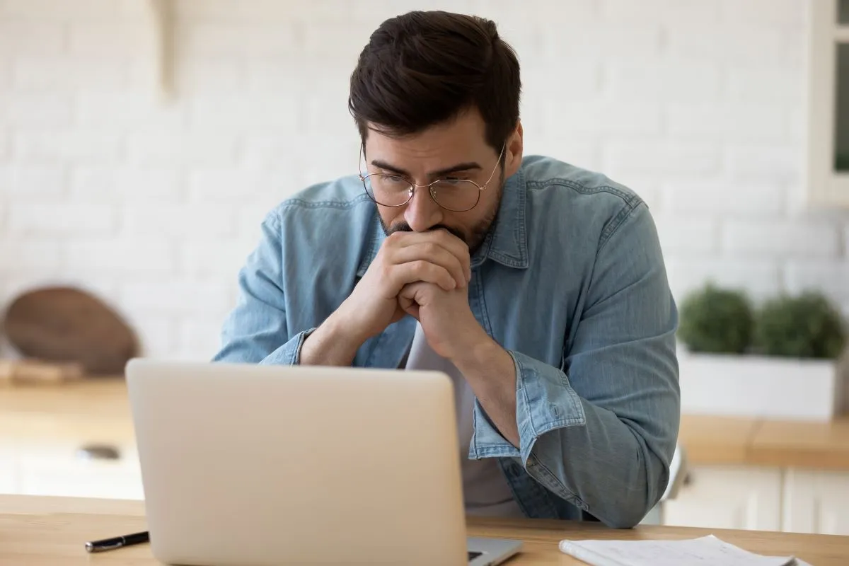 Skrócony odpis aktu małżeństwa - Jak uzyskać go online i ile kosztuje?