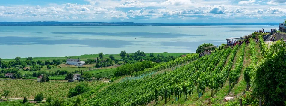 Najpiękniejsze miejsca nad Balatonem, które musisz zobaczyć tej wiosny