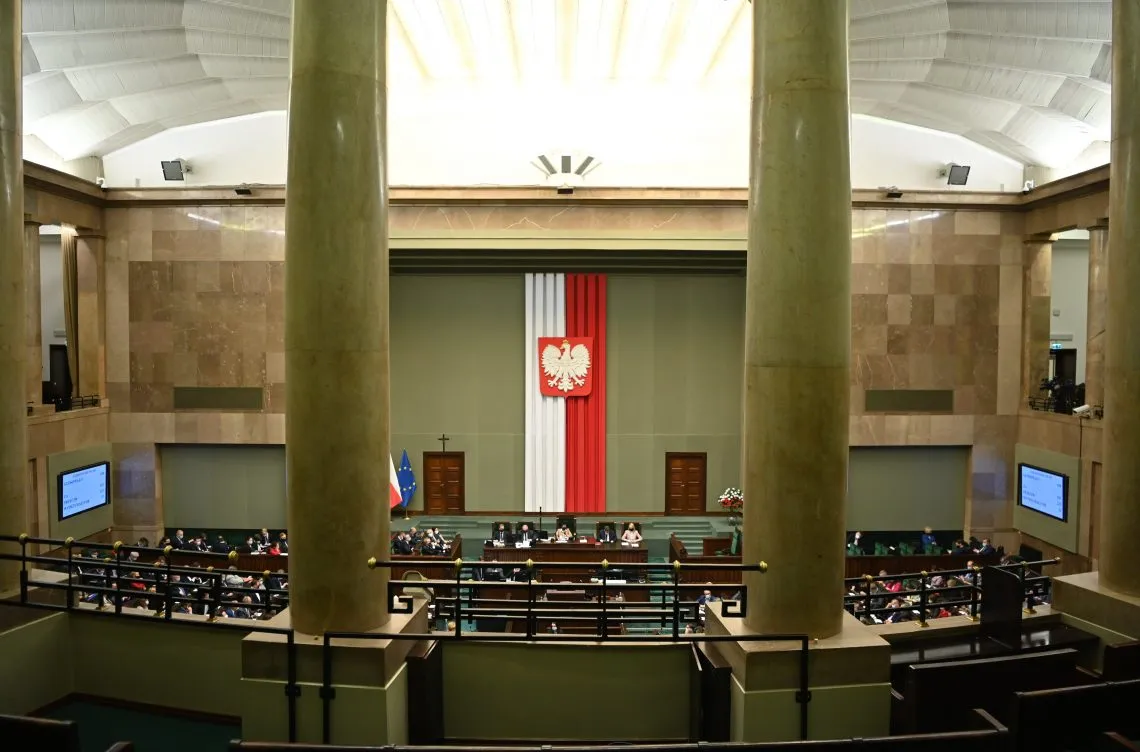Kiedy 1 posiedzenie sejmu? Poznaj datę i kluczowe szczegóły